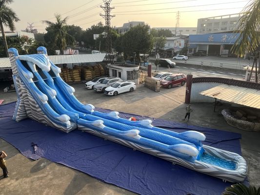 Büyük Dalgalar Uzun Havuzlu Şişme Su Kaydırmaları Mavi Renkli