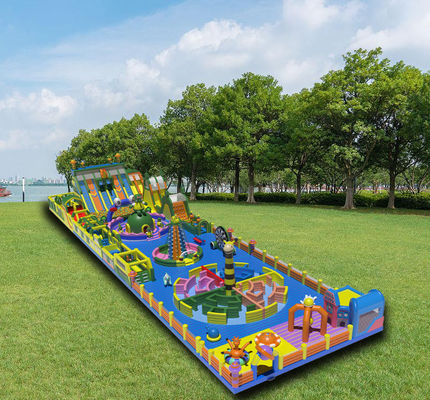 Labirent Engelleriyle Şişilebilir Büyük Tema Parkı Büyük Kaydırmalar Top Havuzu