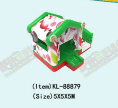 Şekerlik Evi Kaydırmalarla Şişme Atlama Kalesi