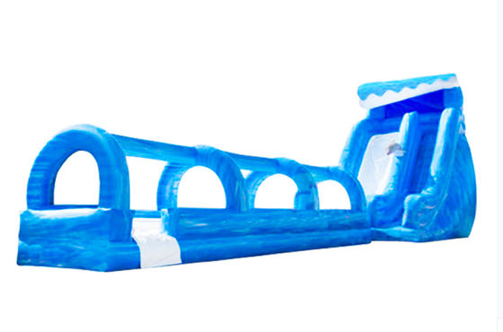 Açık havada mavi dalga şişme uzun su kaydırmaları