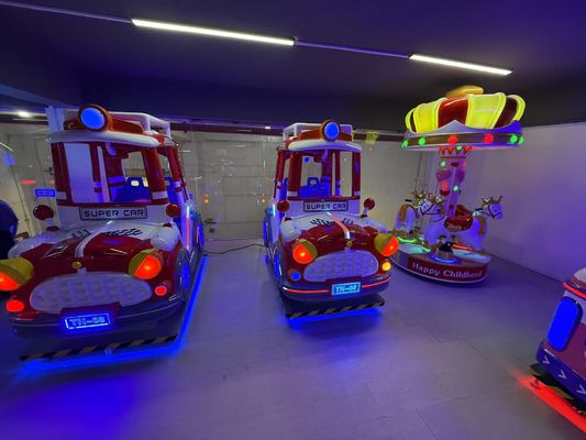 Para ile çalışan sallanan arabalar Dinamik müzik ve çocuklar için neşeli şarkılar