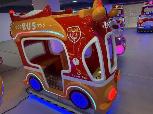 Para ile çalışan sallanan arabalar Dinamik müzik ve çocuklar için neşeli şarkılar