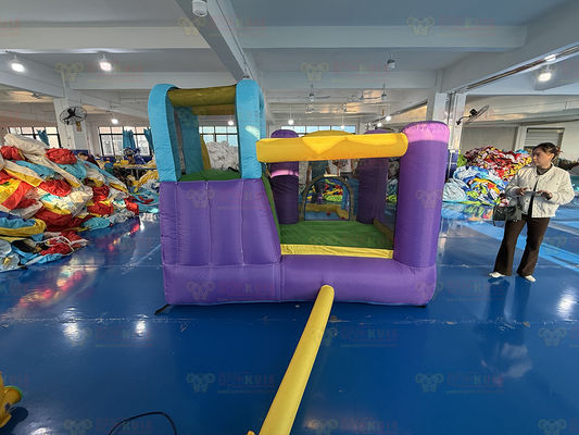 Polyester Oxford Inflatable Ungu Kuning Biru Slide Dengan Toss Play